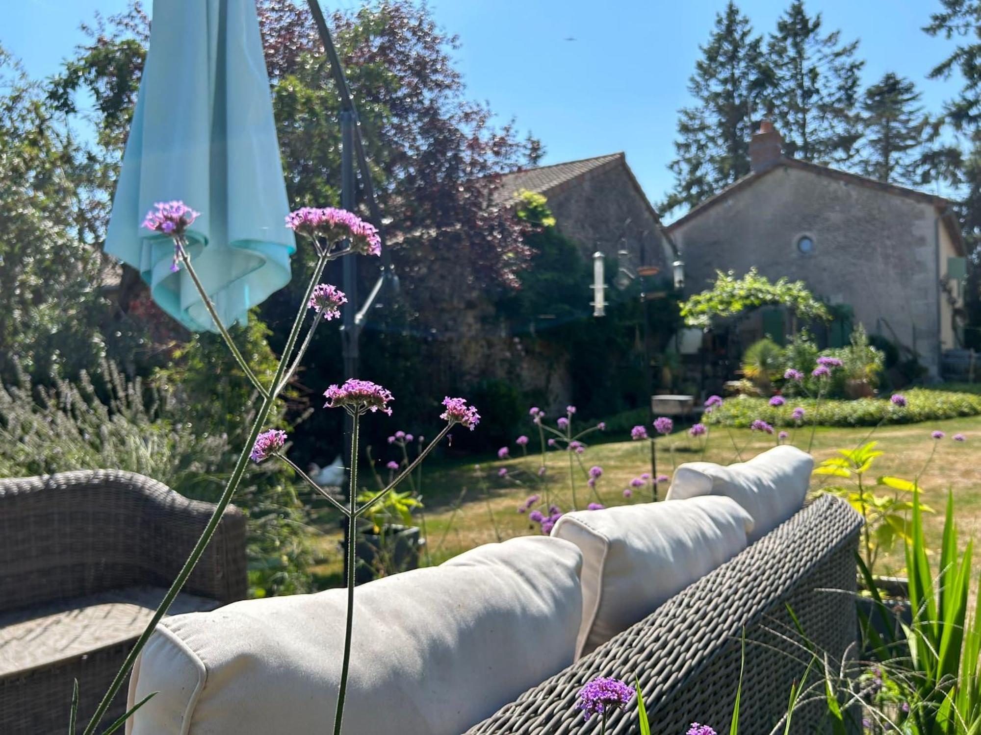 Bed and Breakfast 2 Chez Tabuteau Plaisance  Экстерьер фото