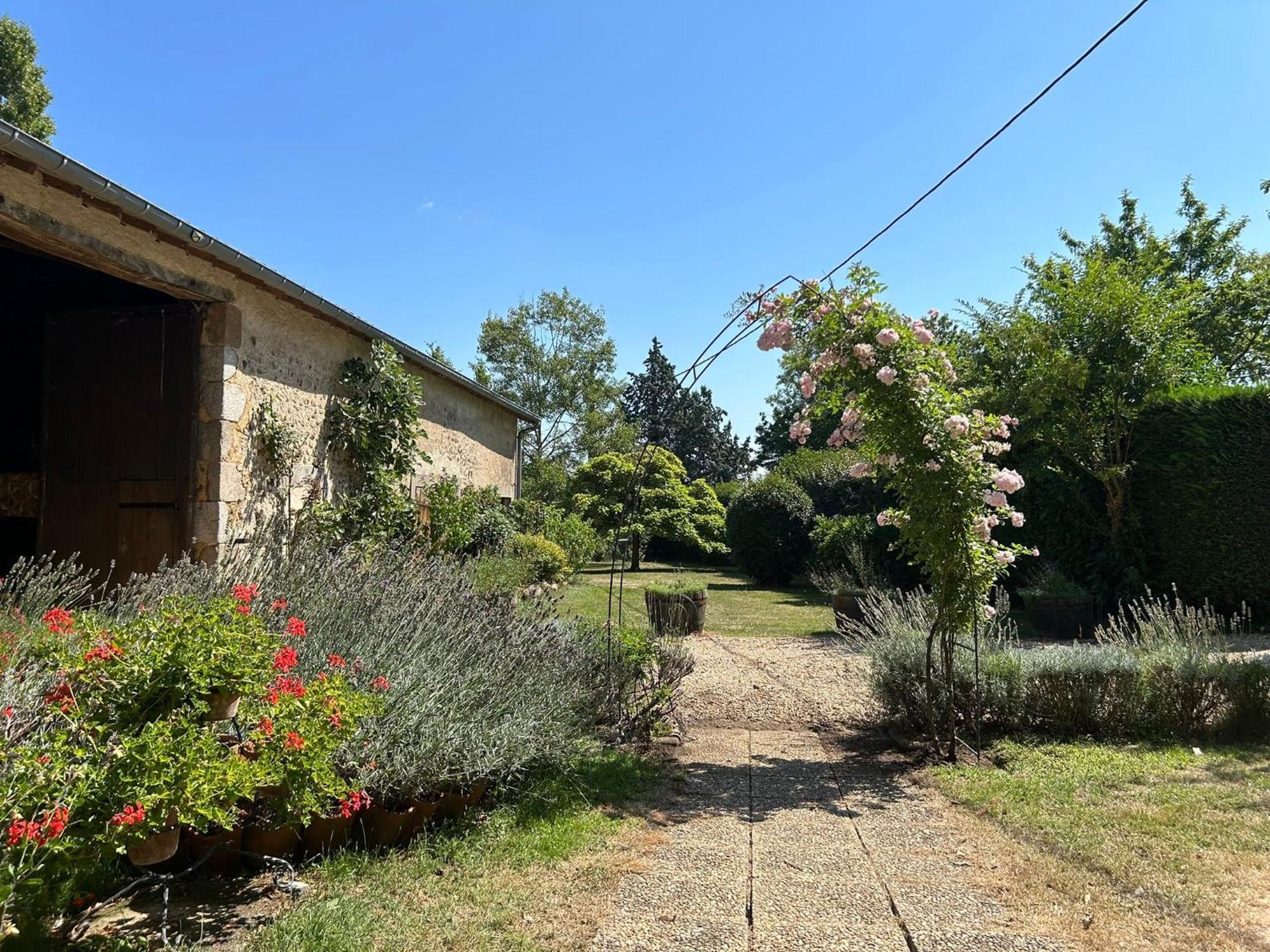 Bed and Breakfast 2 Chez Tabuteau Plaisance  Экстерьер фото